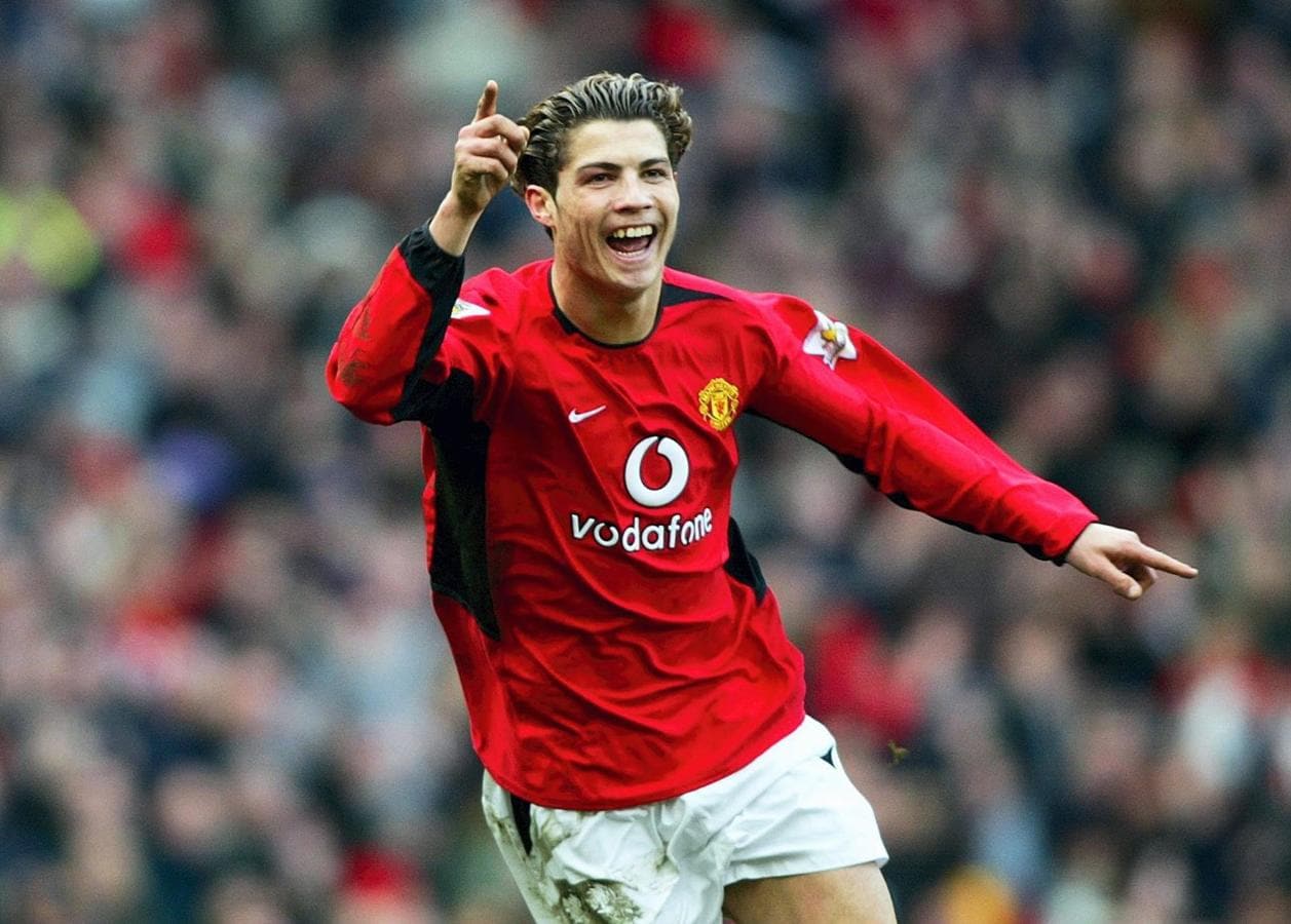 Un joven y casi irreconocible Cristiano Ronaldo en el Manchester United en 2003