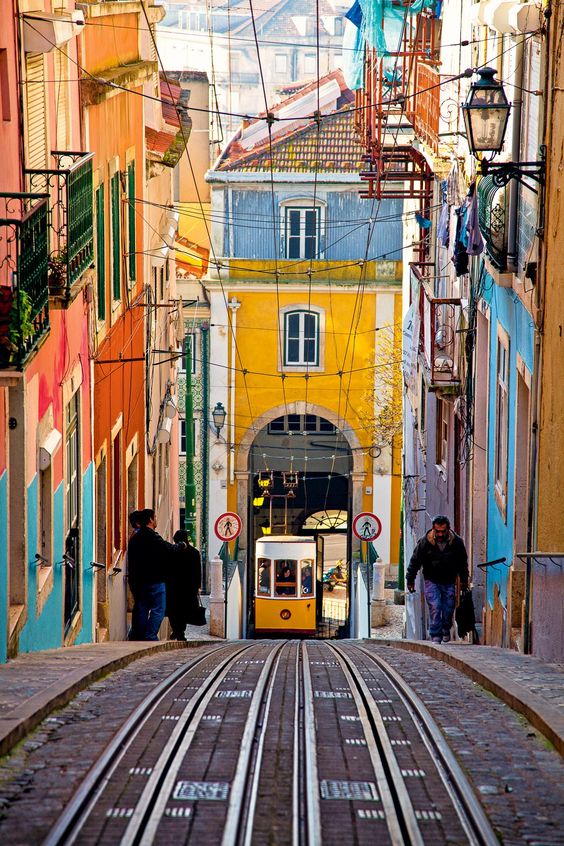 Mejores destinos para viajar sola: Lisboa