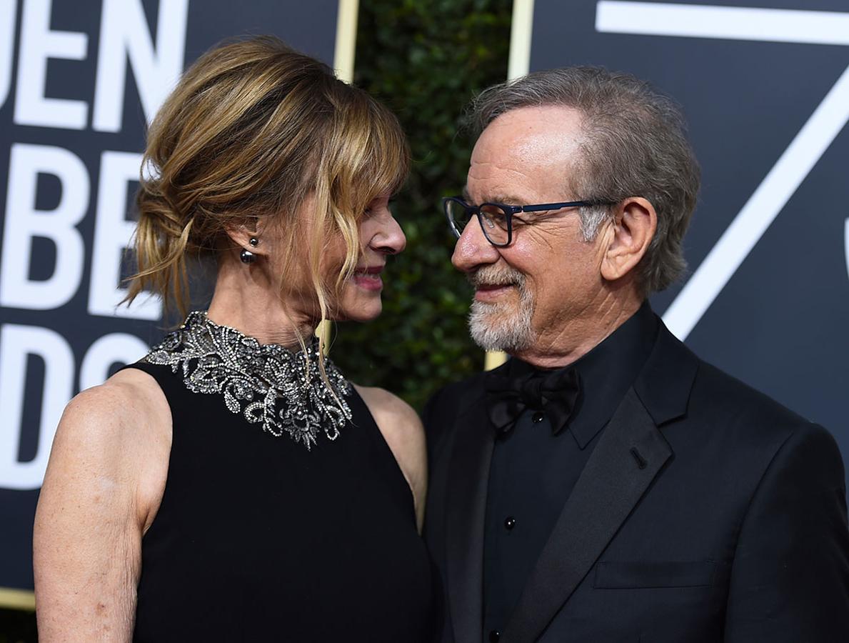 Parejas en la alfombra roja de los Globos de Oro 2018: Kate Capshaw y Steven Spielberg