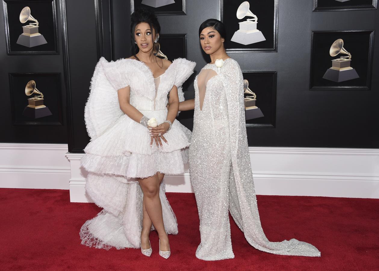 El look de Cardi B. y Hennessy Carolina en la alfombra roja de los Grammy 2018