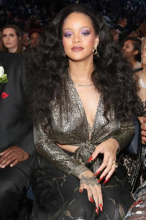 Rihanna durante la gala de los Grammy./getty