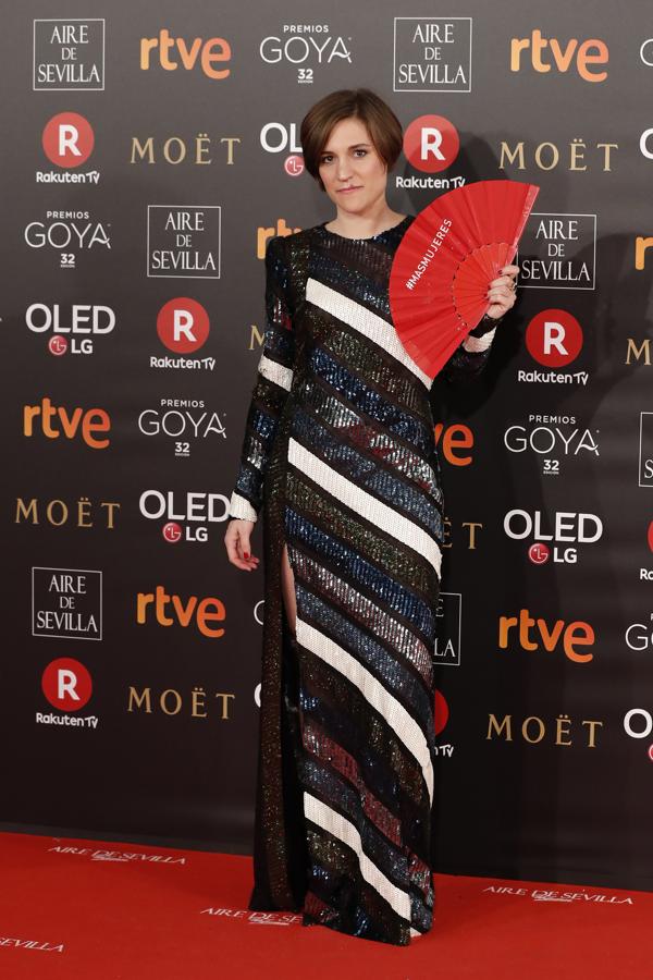 Premios Goya 2018: el look de Carla Simón en la alfombra roja