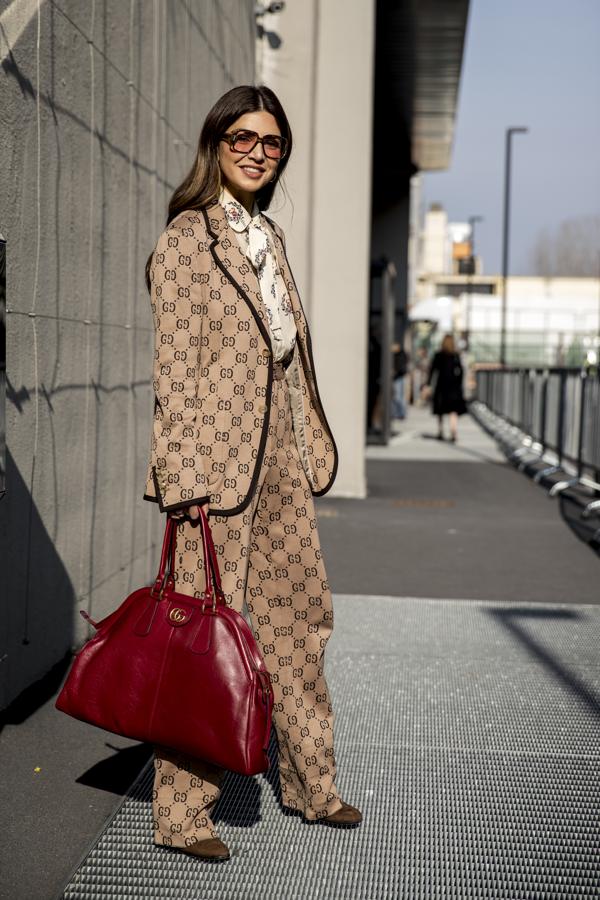 Looks de street style bonitos para copiar en marzo