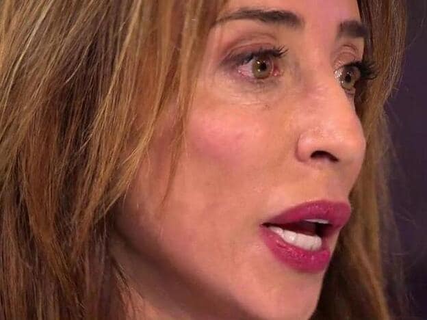 María Patiño con los ojos humedecidos al recordar a sus padres en 'Sálvame'./twitter.