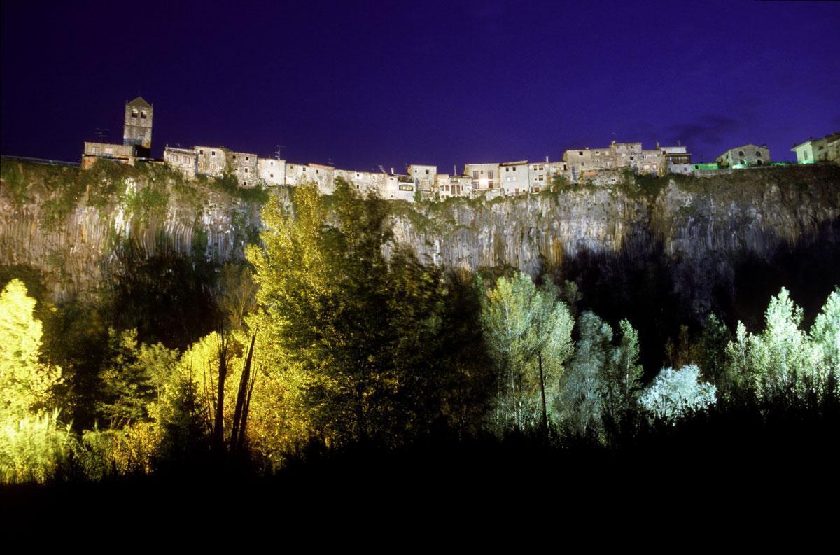 30 pueblos con encanto para tus escapadas: Castellfollit de la Roca