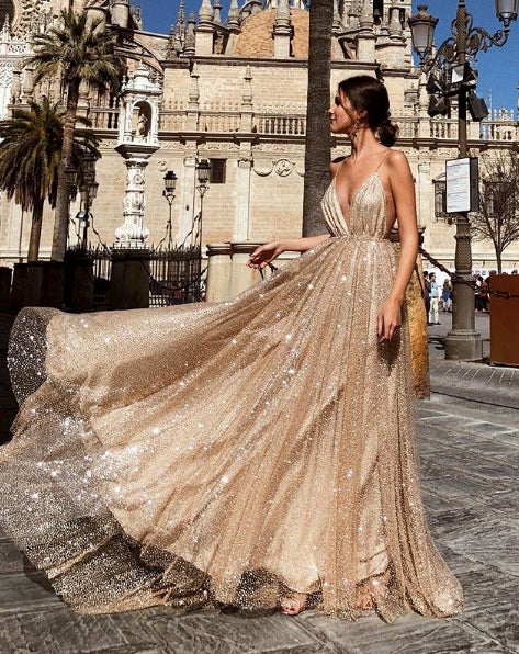 Looks de influencers para ser la invitada perfecta