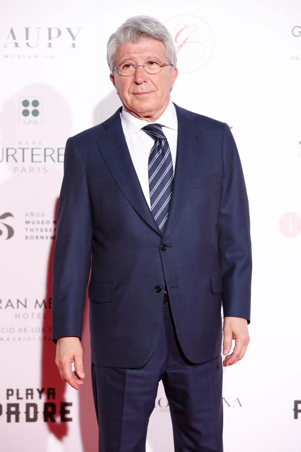 Todos los looks de la alfombra roja de la Global Gift Gala Madrid: Enrique Cerezo