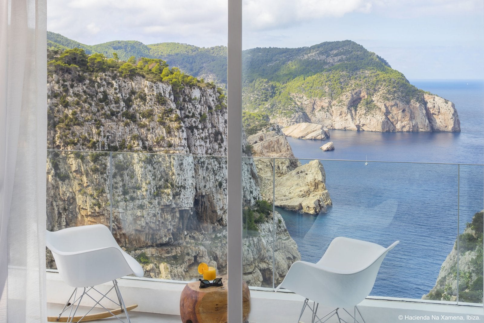 Los mejores hoteles con vistas a la playa: Hotel Hacienda Na Xamena, Ibiza