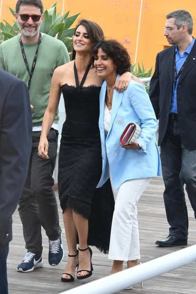 Inma Cuesta junto a Penélope Cruz en el Festival de Cine de Cannes./gtres.