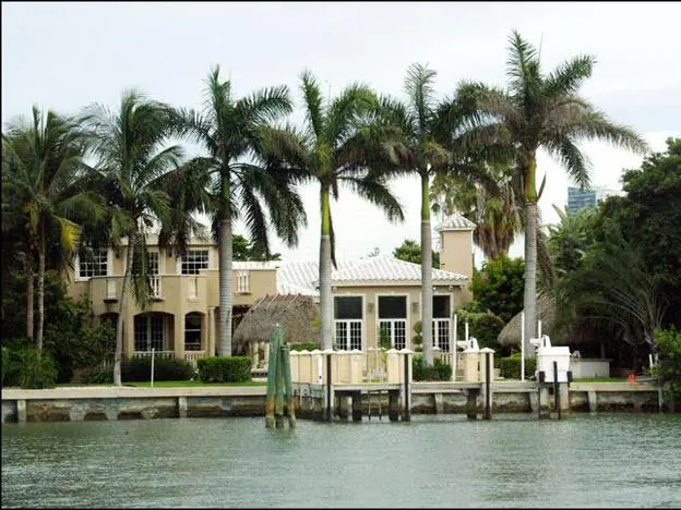 Imagen de la casa que la cantante Shakira tiene en Miami./gtres