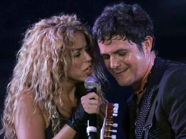 Shakira y Alejandro Sanz se reencuentran en 'El dorado'./Gtres.