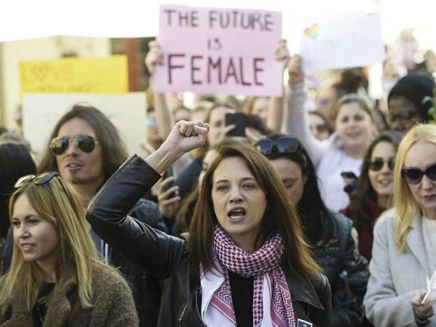 Asia Argento durante una manifestación contra el acoso machista en Hollywood.