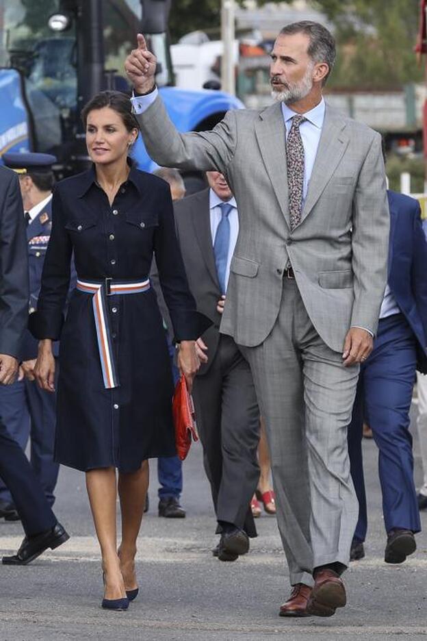 Letizia, con vestido vaquero de Hugo Boss en su 'rentrée' de septiembre.