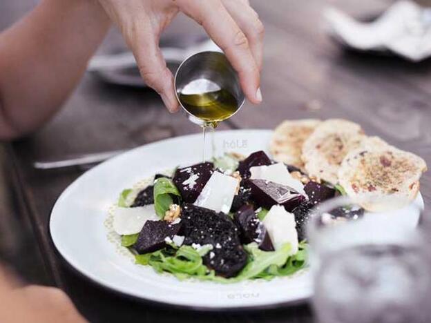 Pincha en la imagen para saber cuáles son nuestros restaurantes 'healthy' favoritos./Plato Hola