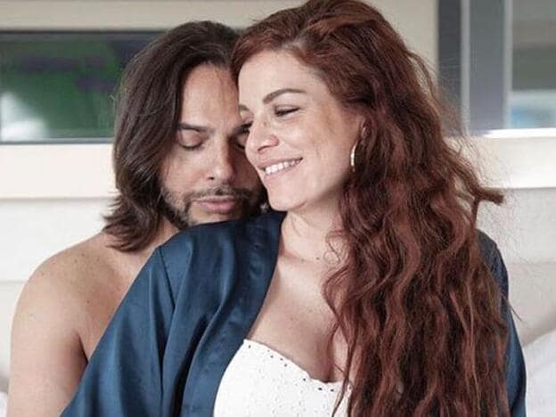Joaquín Cortés y su mujer, padres de Romeo./instagram.