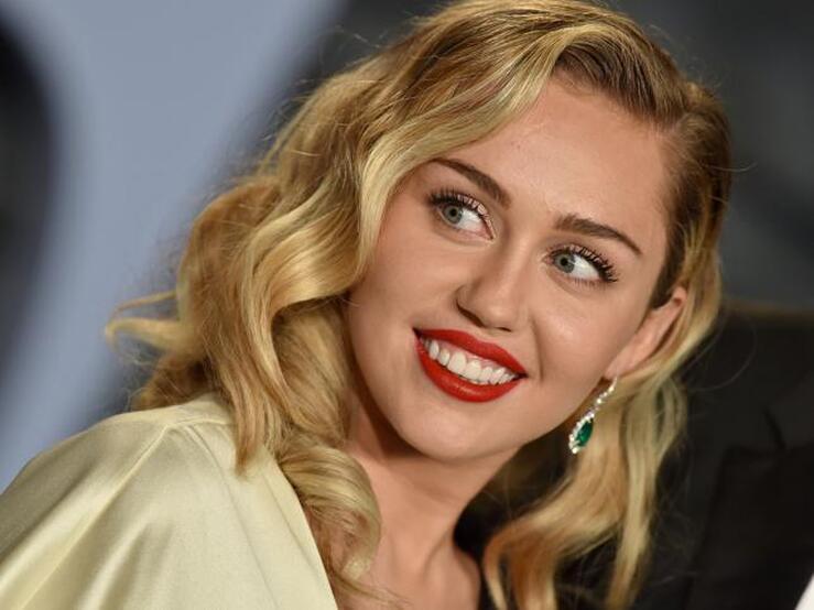 Miley Cyrus y sus mejores looks de belleza por su 26 cumpleaños