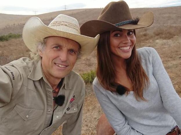 Lara Álvarez y Jesús Calleja en 'Planeta Cajella'./Mediaset