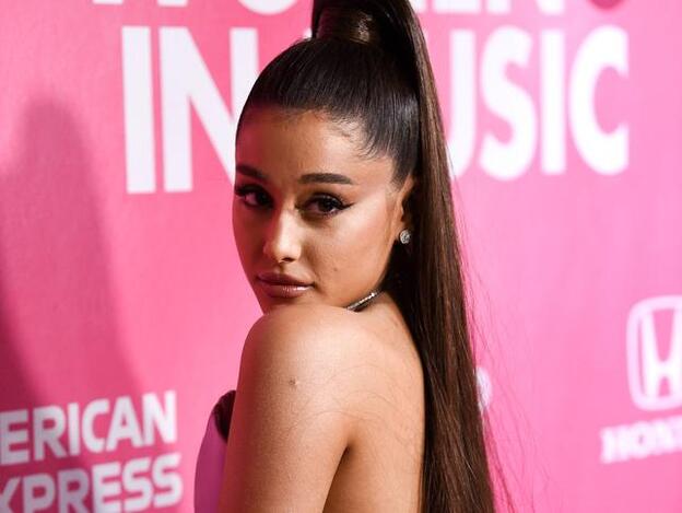 Ariana Grande rechaza a la Reina de Inglaterra./gtres.