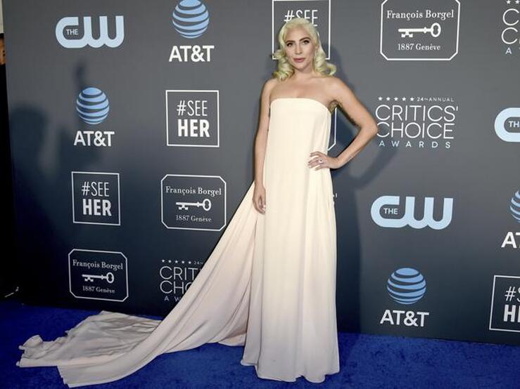 Los mejores looks de los Critics' Choice Awards