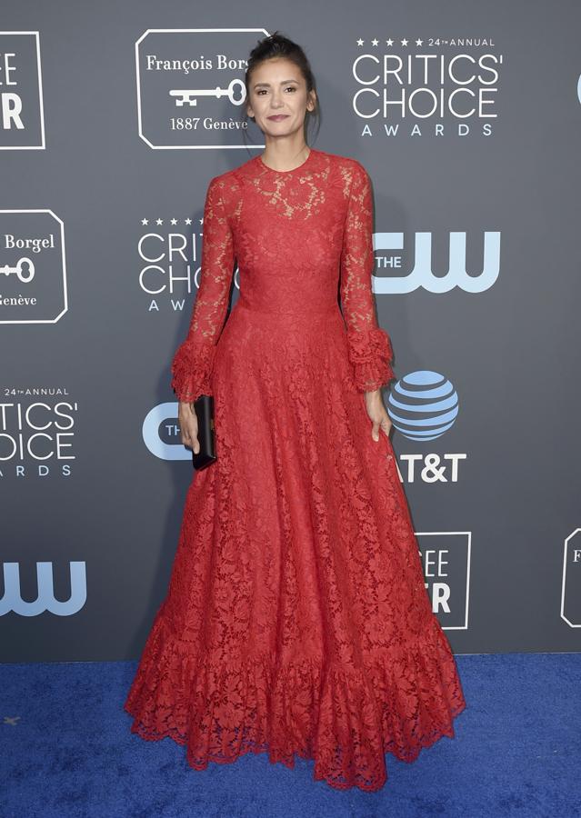 El look deNina Dobrev en los Critics' Choice Awards