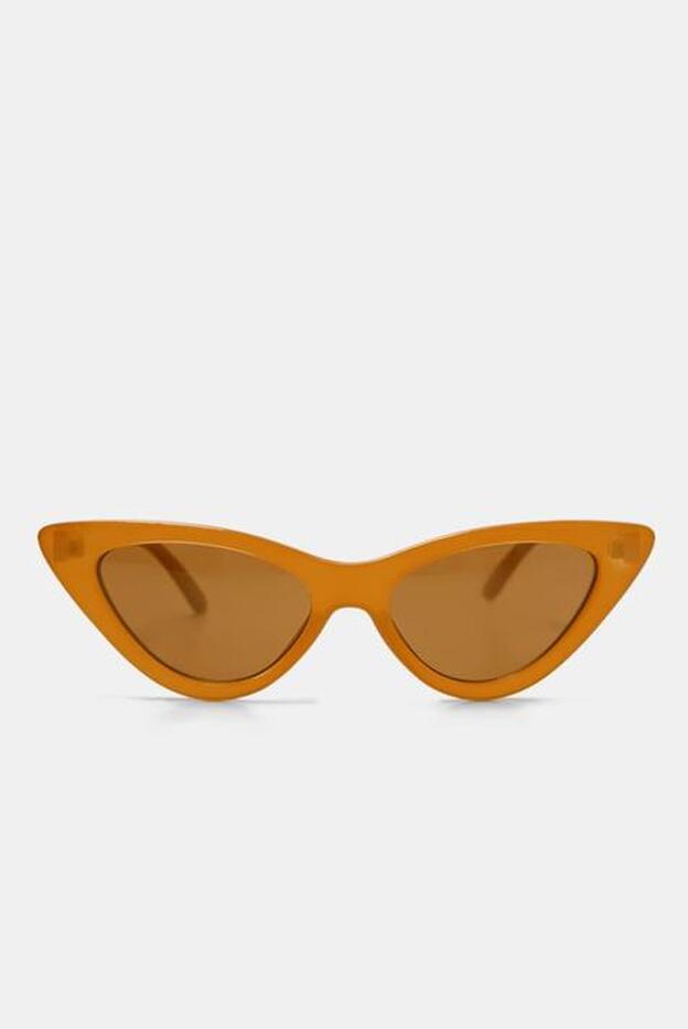 Gafas de sol, de Zara (9,99 euros).