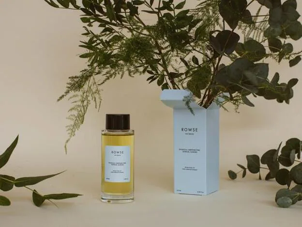 Winter Body Oil, el primer lanzamiento de Rowse, la marca de belleza de la influencer Nuria Val. (36 euros). En Laconicum.