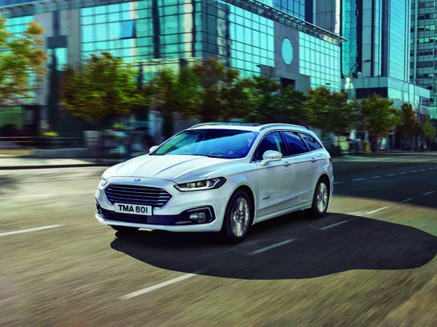 Ford Mondeo Sportbreak Hybrid: Un elegante familiar, de estilo clásico