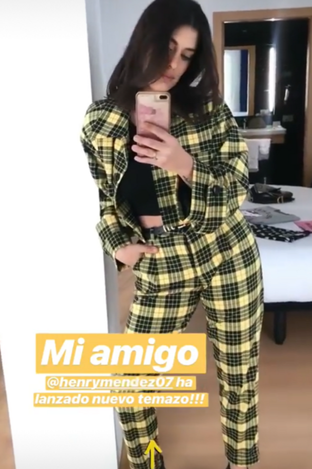 Dulceida homenajea a sus fans poniéndose su look favorito.