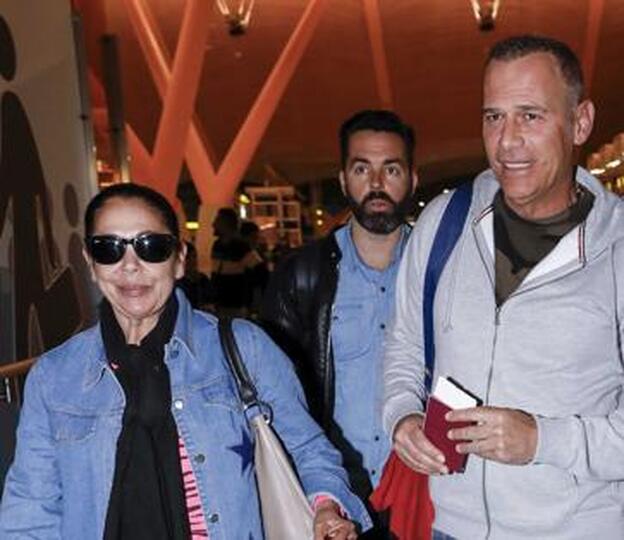 Isabel Pantoja y Carlos Lozano rumbo a Honduras.