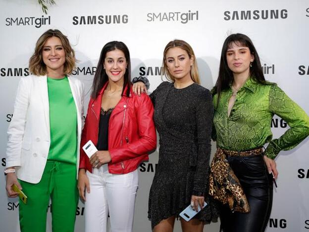 Sandra Barneda con Carolina Marín, Blanca Suárez y Nathy Peluso en la presentación de la nueva campaña de Samsung.