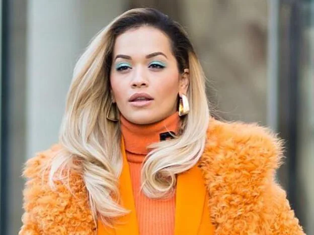 La maquilladora de Rita Ora, Kathy Jeung es la creadora de este look tan refeescante.