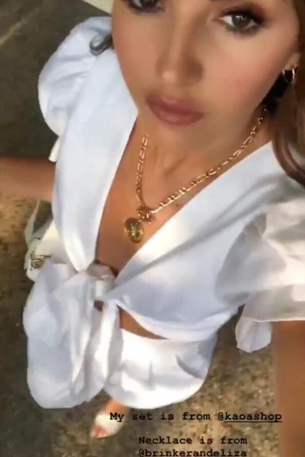 Alexandra Pereira ha lucido este conjunto en uno de sus stories recientes.