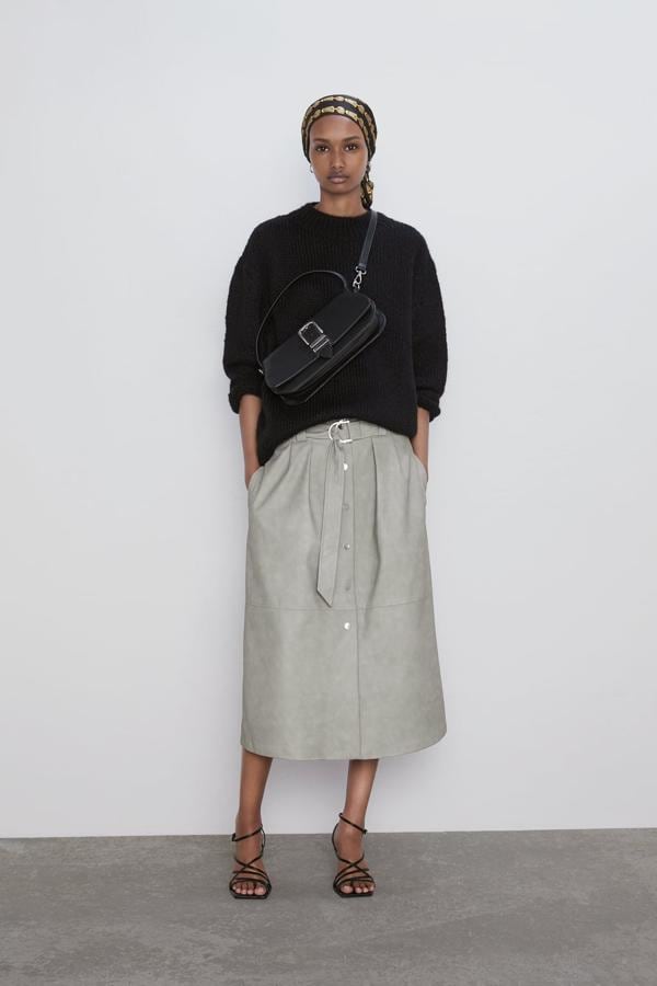 Fotos: 12 faldas midi de Zara en las que invertir para la próxima temporada Mujer Hoy