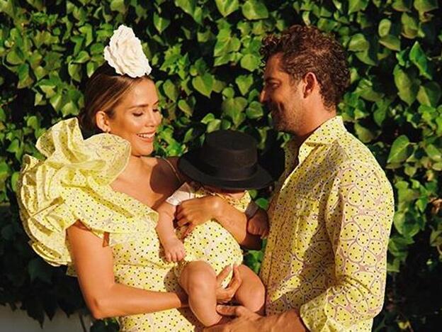 Rosanna Zanetti y David Bisbal junto a su hijo Matteo en la feria de Almería./instagram