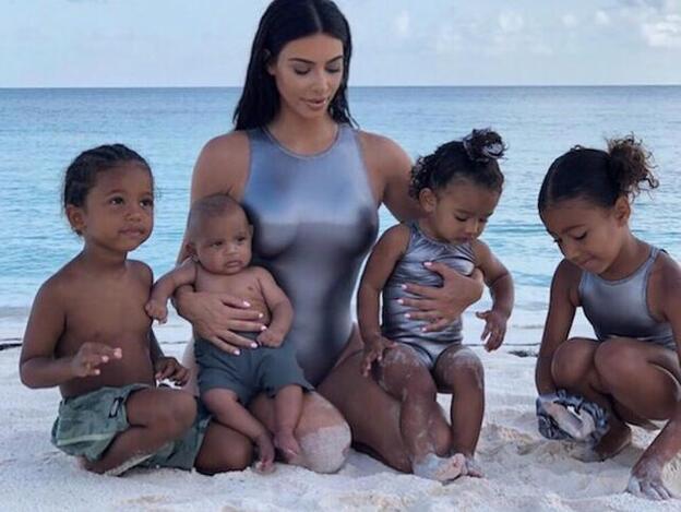 Pincha en la foto para descubrir cómo ha evolucionado el estilo de Kim Kardashian./instagram de kim kardashian