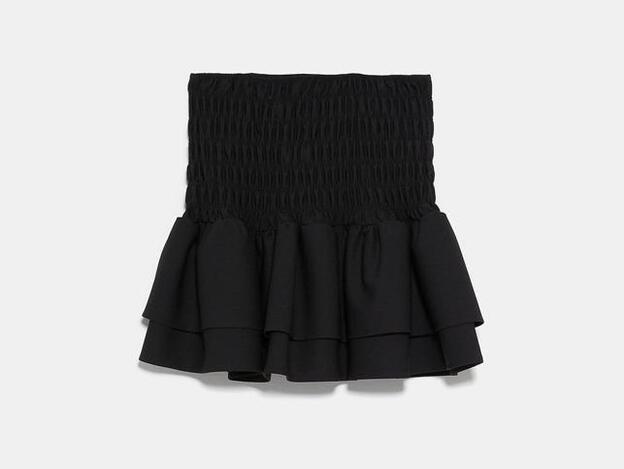 Esta es la falda low cost de Zara que nos ha descubierto Alba Díaz.