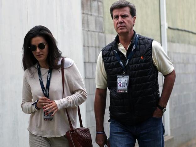 Cayetano junto a su novia Bárbara Mirjan en el CSIO5 celebrado en Barcelona.