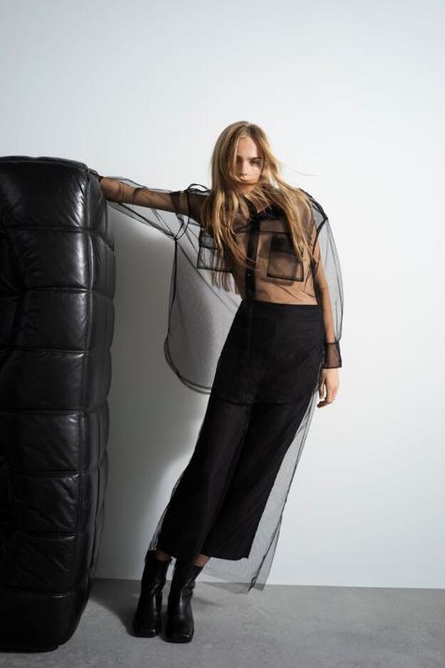 Los pantalones de fiesta más originales de Zara cuestan menos de 20 euros y  tienen lista de espera en todas las tallas | Mujer Hoy