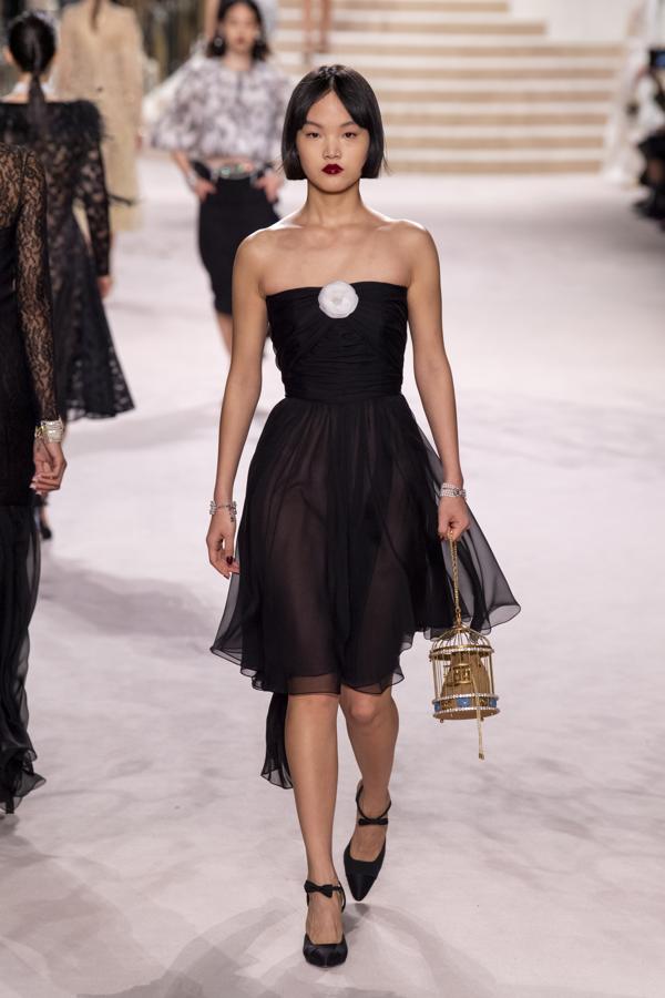 Nuestros looks favoritos del desfile Chanel Metiers d'Art 2020