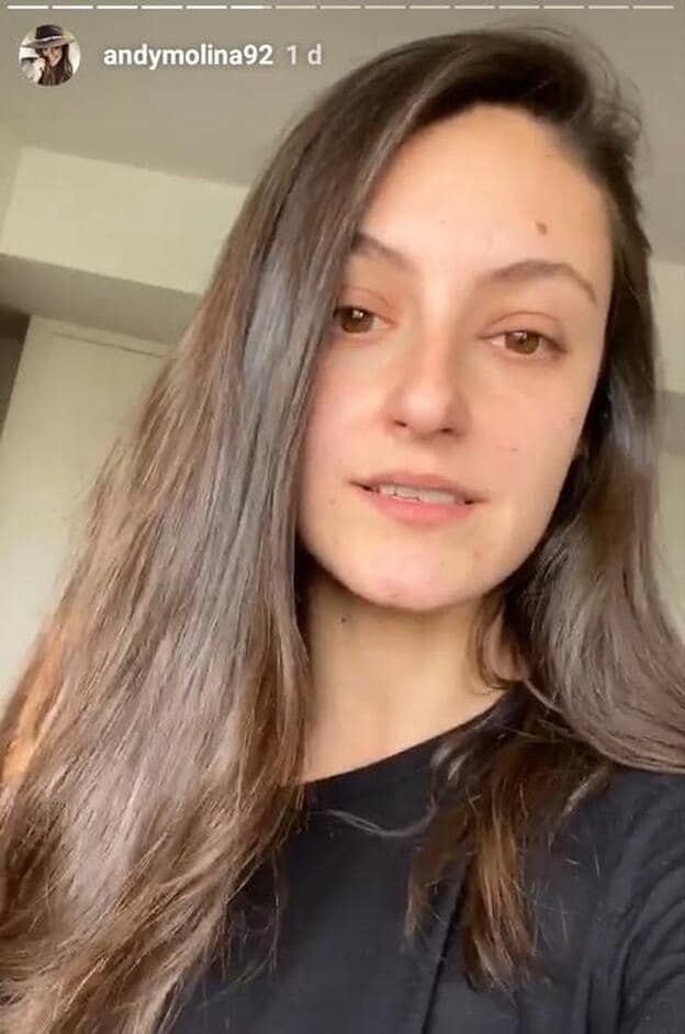 Andrea Molina muestra a sus seguidores de Instagram su rostro sin maquillaje.