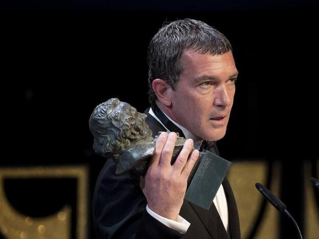 Antonio Banderas vivirá los Premios Goya 2020 en su Málga natal. Pincha sobre la foto para ver los mejores actores de la historia de los galardones./gtres.