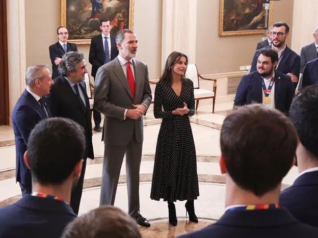 Pincha en la foto para ver los mejores looks de la Reina Letizia/Twitter Casa Real