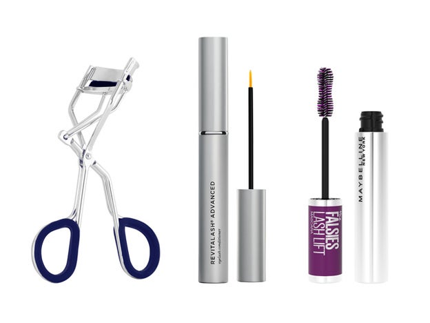 Eyelash Curler Silver de Tarte (17,95 €, en Sephora). RevitaLash Advanced (135 €). Falsies The Lash Lift de Maybelline NY (12,99 €).