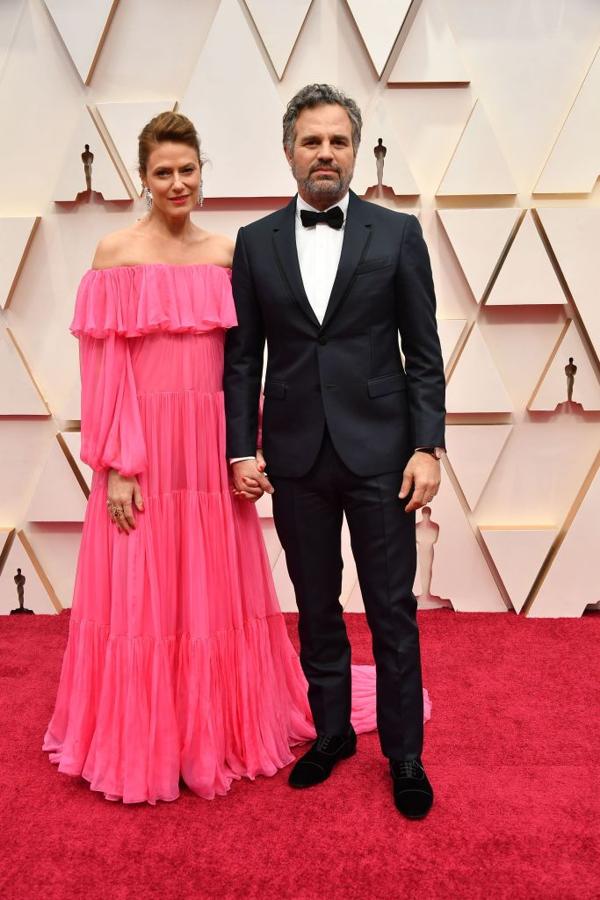 Las parejas de la alfombra roja de los Premios Oscar 2020: Mark Ruffalo y Sunrise Coigney