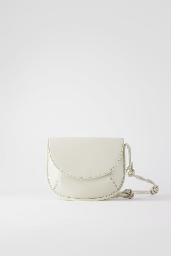 Once bolsos blancos para darle a tus looks de primavera el accesorio que necesitan