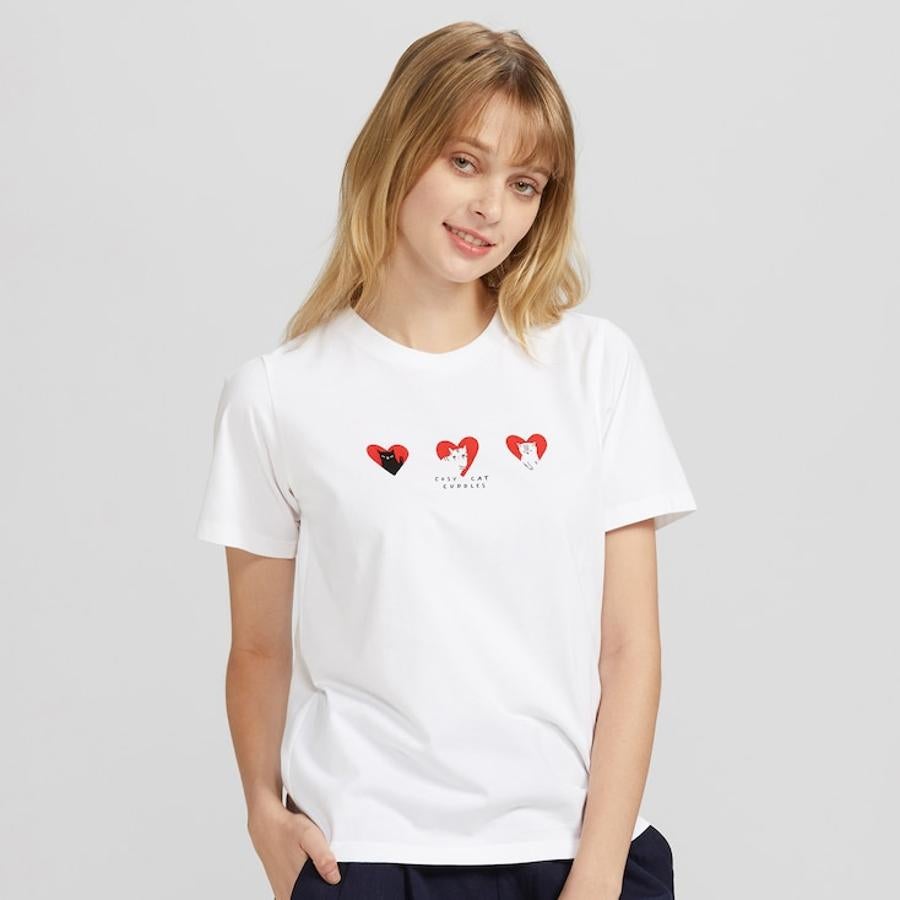 La colección de camisetas de Uniqlo dedicada a los gatos es ideal las amantes de los felinos