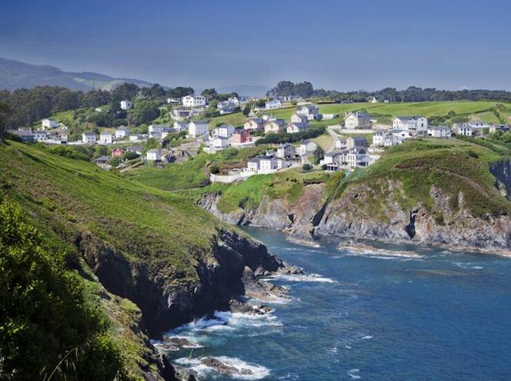 Los 10 pueblos marineros más bonitos de de Asturias para tener unas vacaciones de ensueño (y seguras) este verano