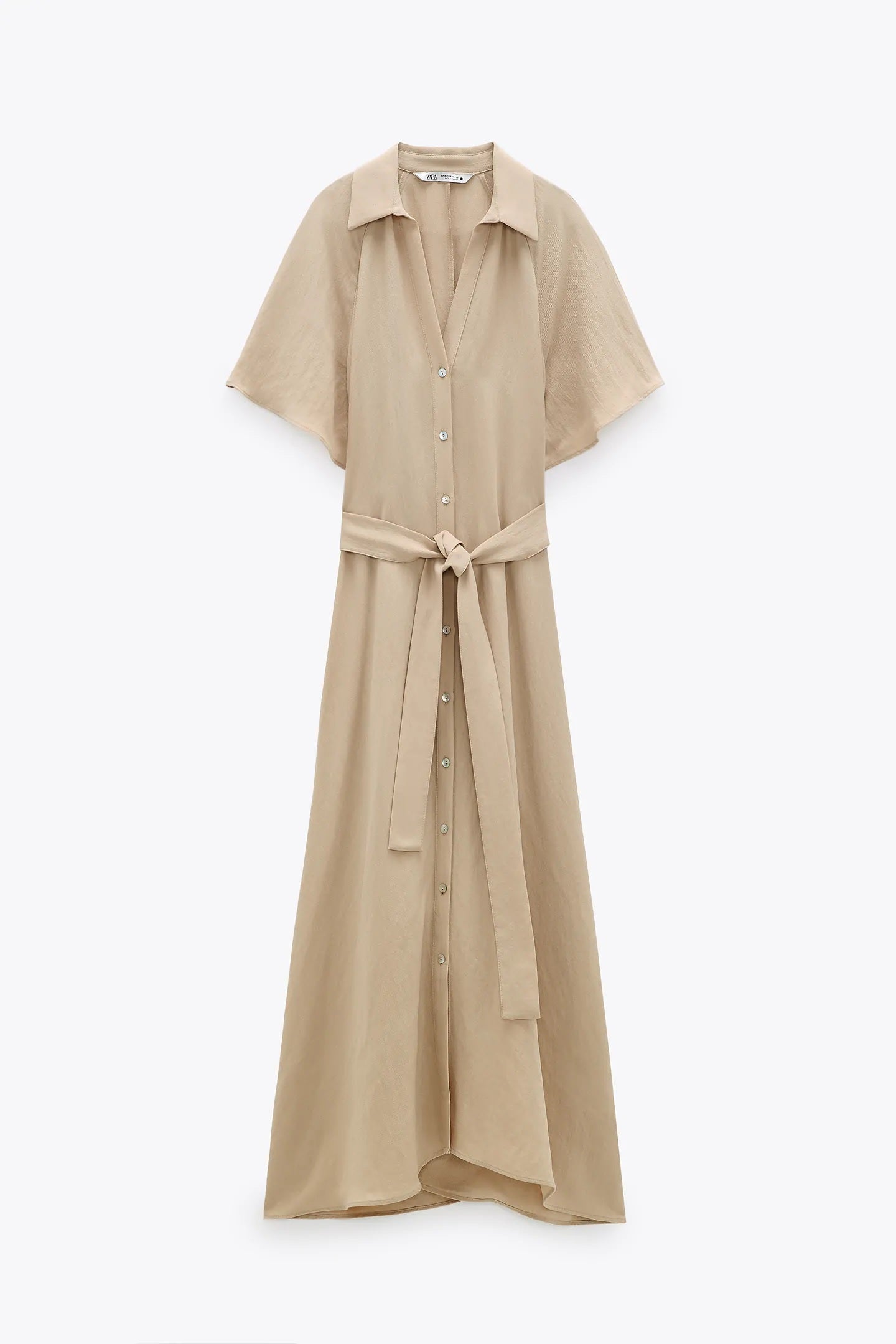 Vestidos camiseros de H&M y otras firmas para copiar el look de Sara Carbonero