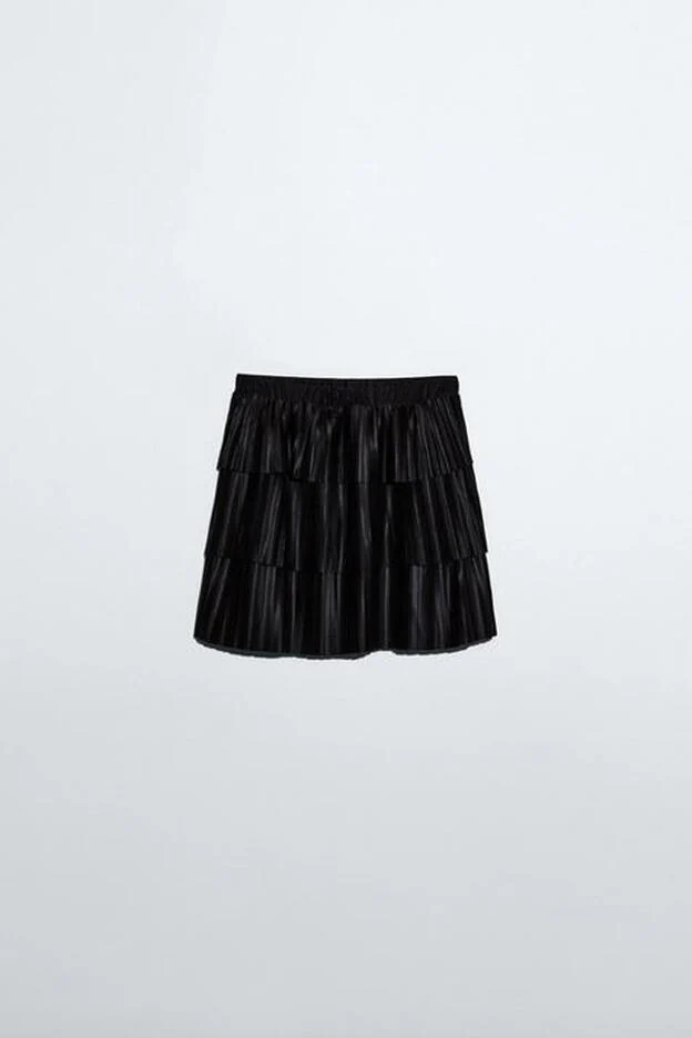 Introducir película fecha límite La falda mini plisada de Zara es todo lo que necesitas para acabar el  verano con estilo | Mujer Hoy