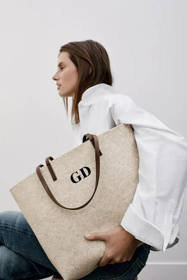 Por qué este bolso personalizado de Zara de menos de 20€ está siempre  agotado (aunque estés en la lista de espera)